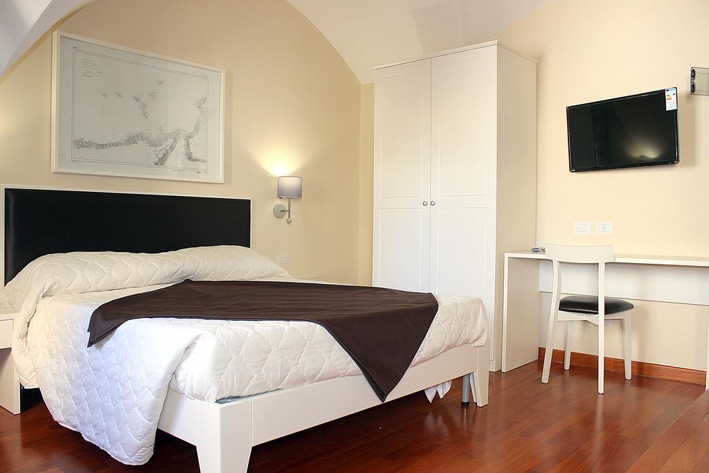 Faro Bianco Gallipoli - Suites & Apartments Eksteriør billede